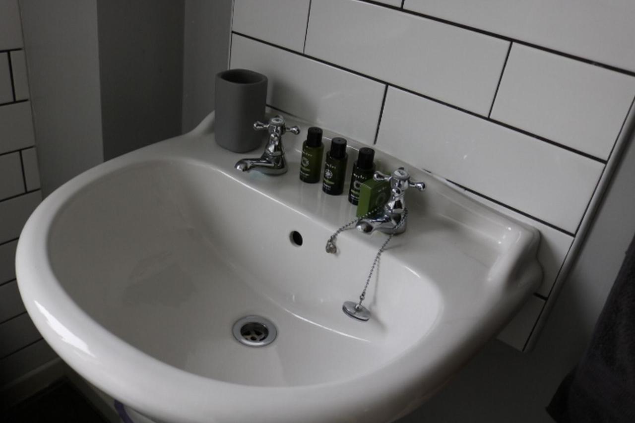 Charming 2 Bed House - Family Friendly Βίλα Νότιγχαμ Εξωτερικό φωτογραφία