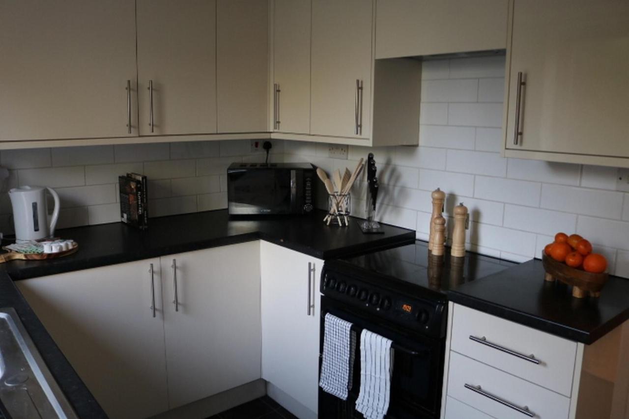Charming 2 Bed House - Family Friendly Βίλα Νότιγχαμ Εξωτερικό φωτογραφία